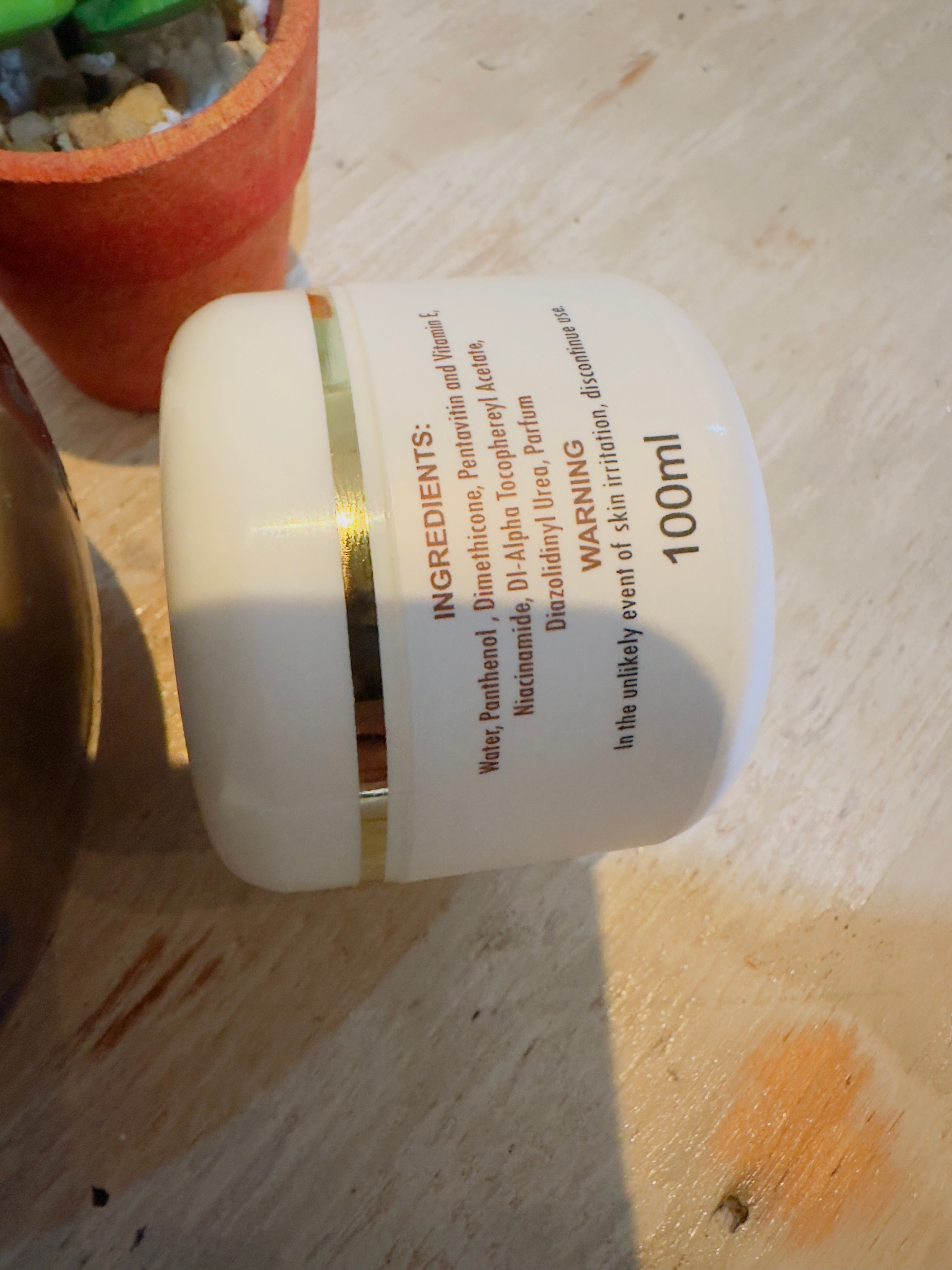 BODY BUTTER